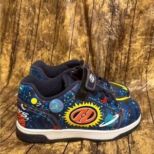 HEELYS SPACE GALACTIC PLANETS SHOES SKATES BOYS SIZE 4